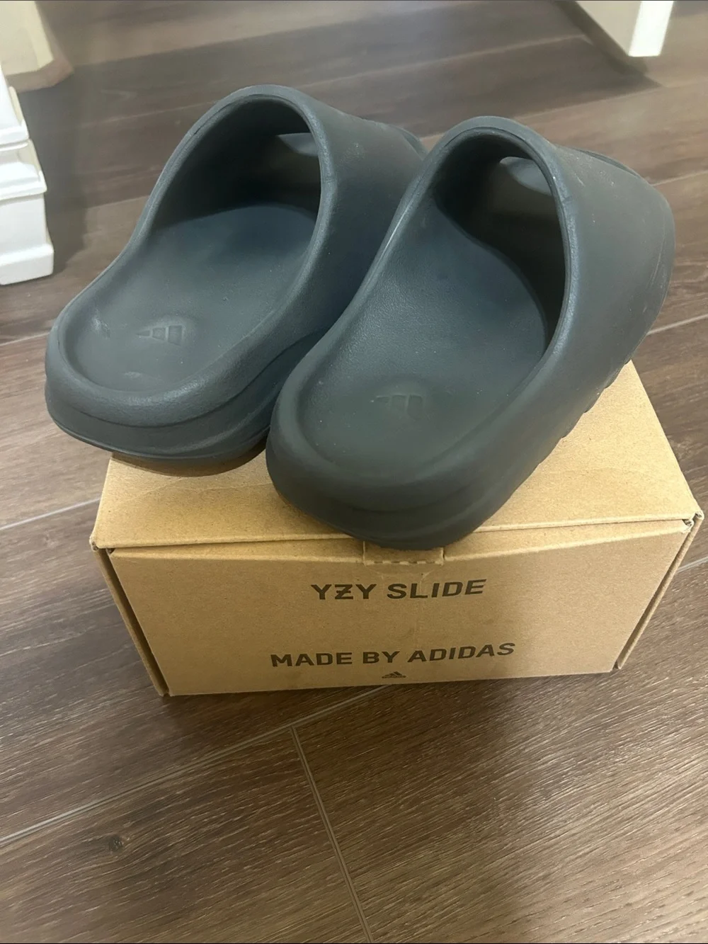 yeezy slides